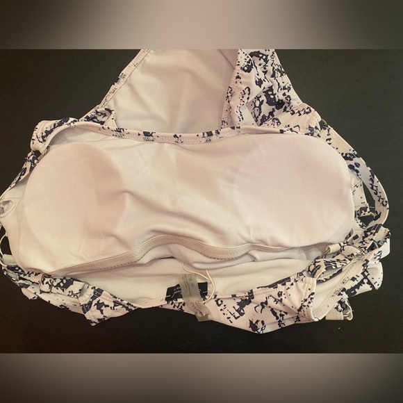 Edelqual One Piece Swimsuit High Cut with side Cutouts White‎ Snakeskin Size XXL - Picture 13 of 16